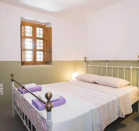 Sophia&daphne * Agios Nikolaos (Mani)
